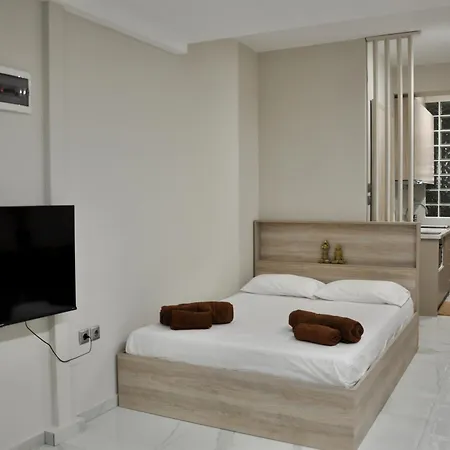 Thevacationers 1, New Skg Downtown Thessaloniki