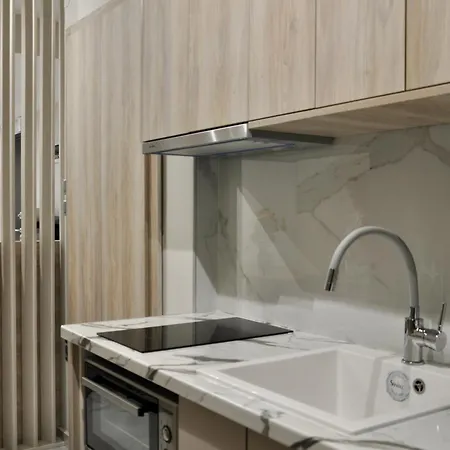 Thevacationers 1, New Skg Downtown Apartment *